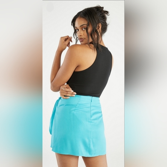 Mini Wrap Skirt Sz S MSRP $49.95 - Picture 5 of 6